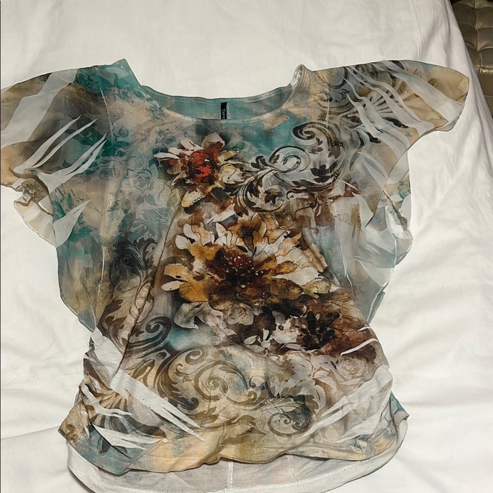 Espresso Graphic Ruched Flutter Sleeve Blouse in Green and Brown